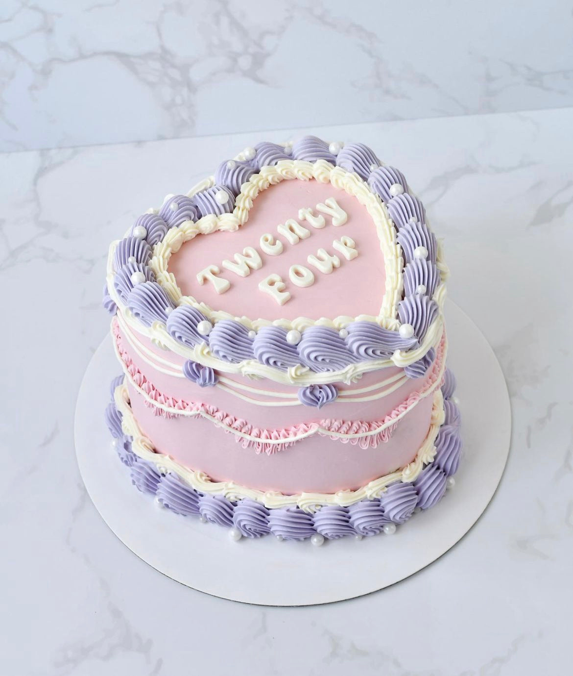 Basic Vintage Cake