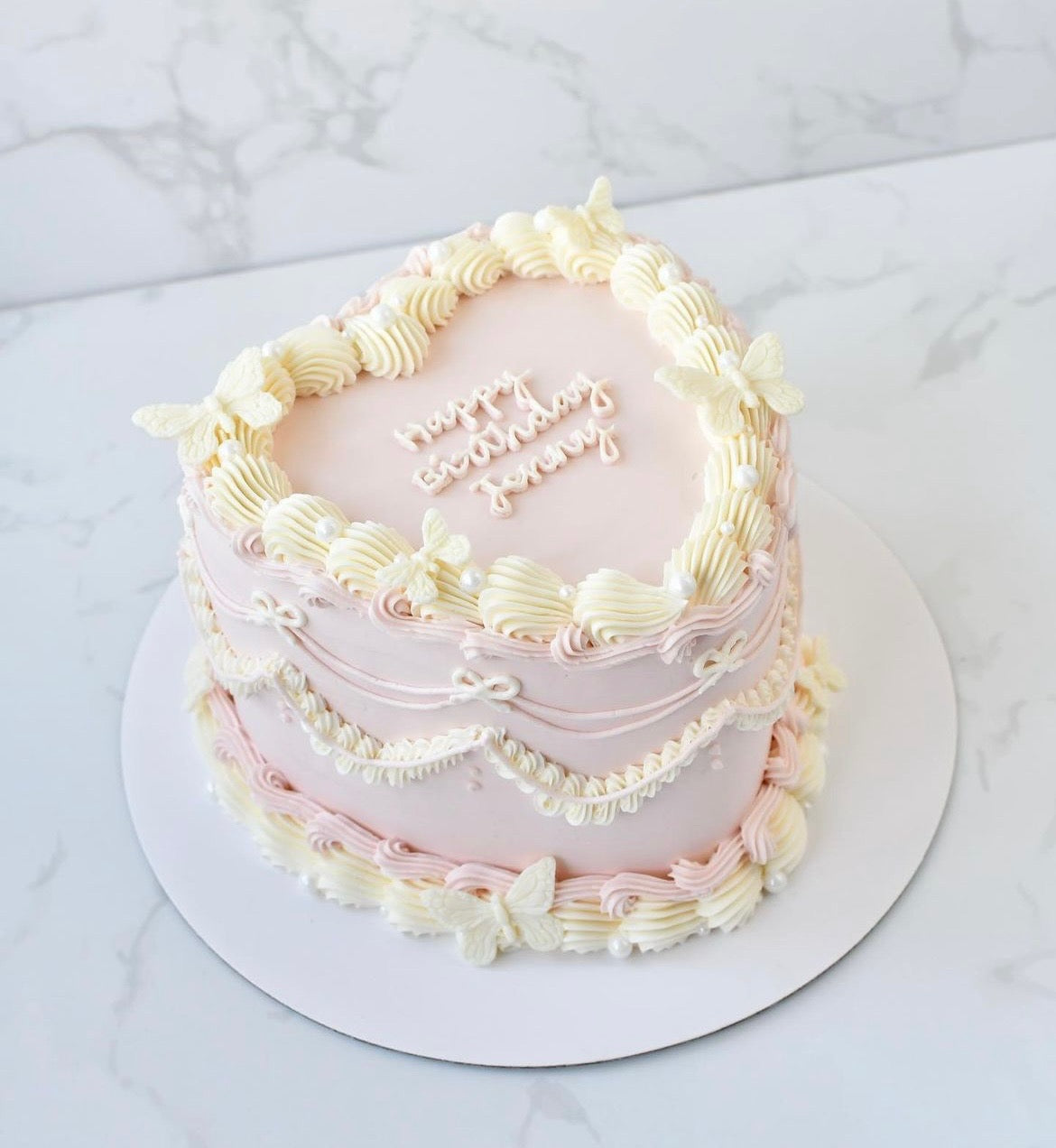 Basic Vintage Cake