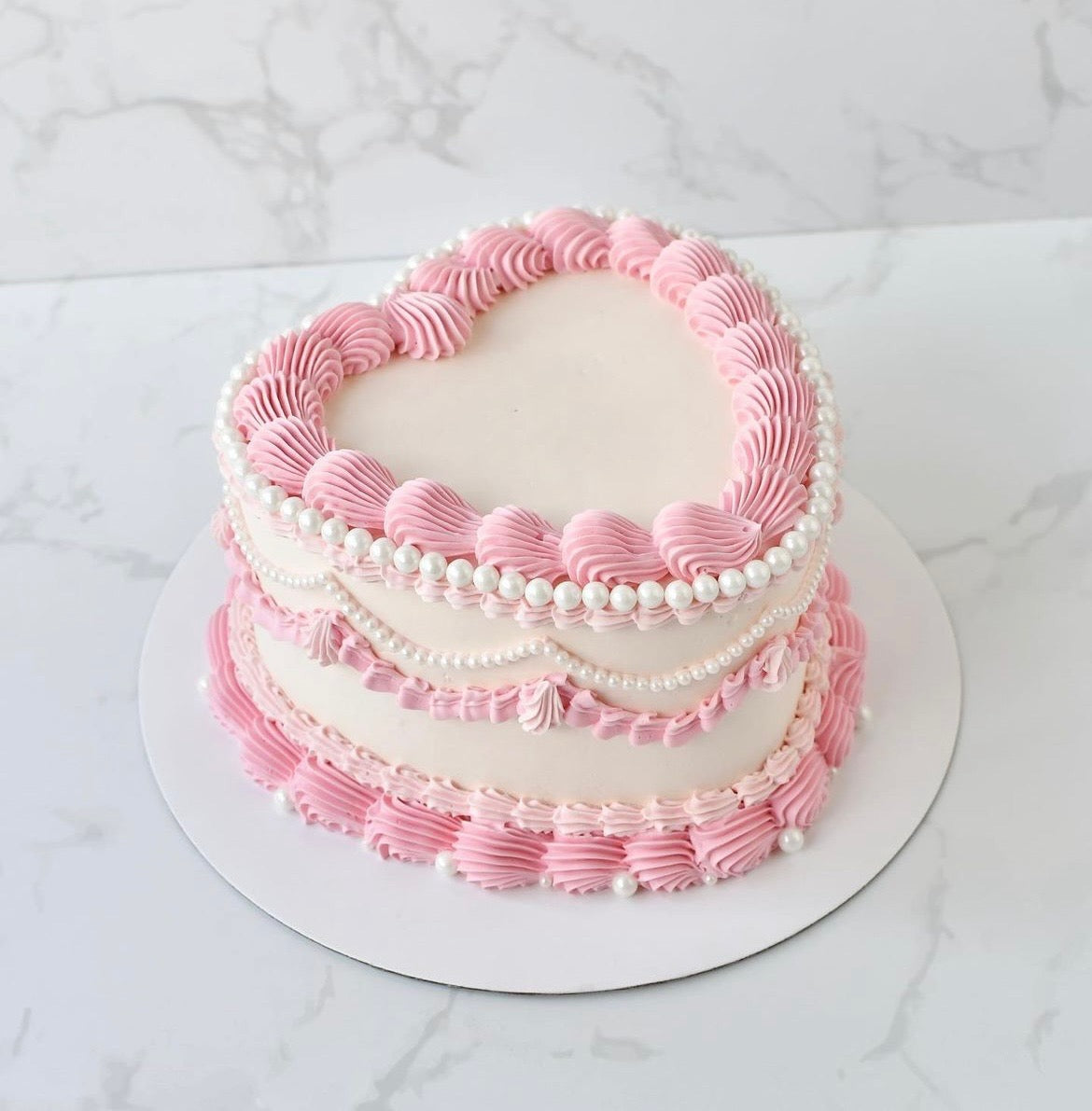 Basic Vintage Cake